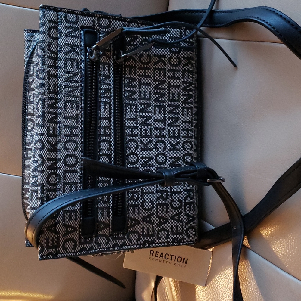 Kenneth Cole Reaction All Access Mini Satchel brand new with tags black cream
